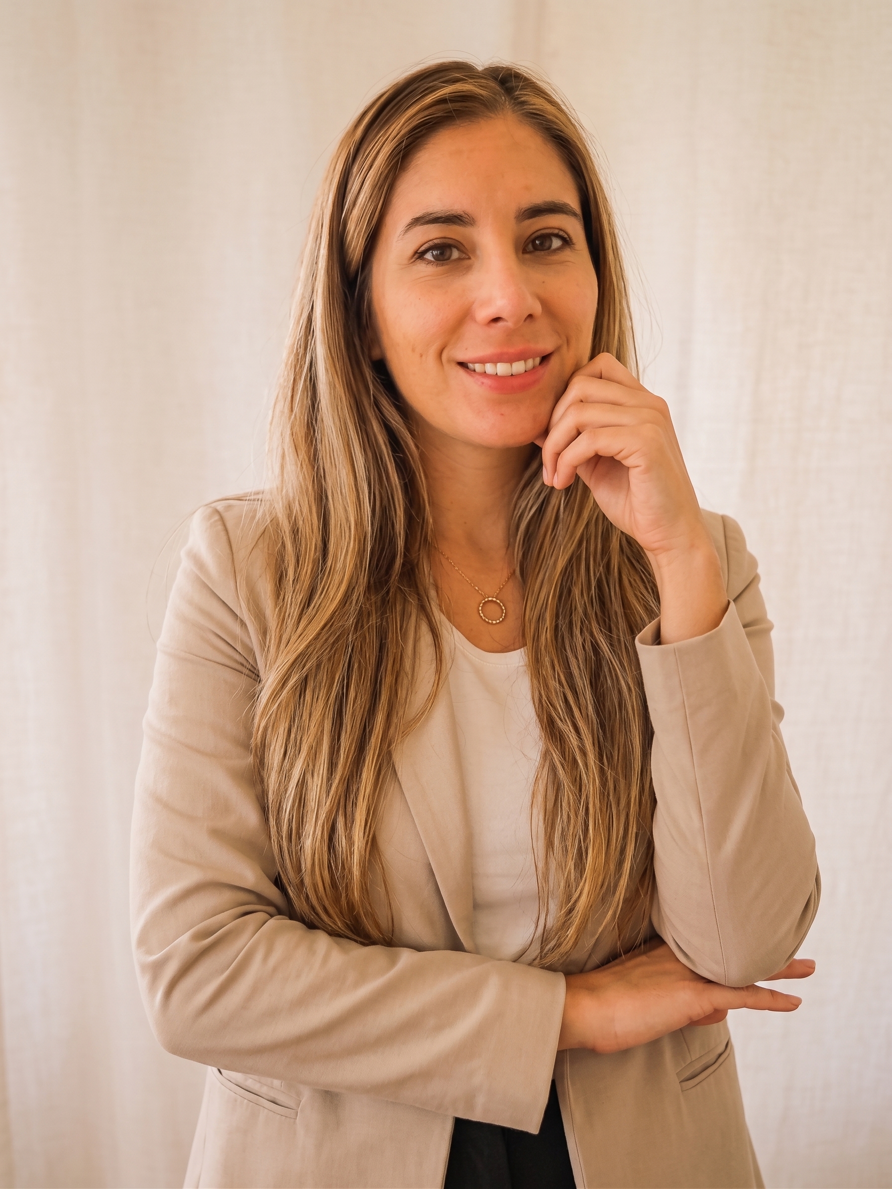 Dominyk Urquieta Codoceo - Abogada